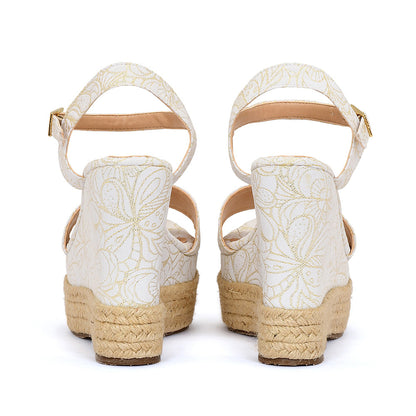 Plataforma Blanca con Bordado Dorado Aura | Siberian Shoes PR